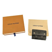 画像をギャラリービューアに読み込む, Louis Vuitton&lt;br &gt;ディスカバリー・コンパクト
