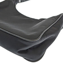 画像をギャラリービューアに読み込む, PRADA&lt;br &gt;Re-Edition 2005 Re-Nylon ミニバッグ
