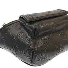 画像をギャラリービューアに読み込む, GUCCI&lt;br &gt;GGエンボス ベルトバッグ
