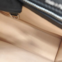 画像をギャラリービューアに読み込む, DELVAUX<br >タンペートGM
