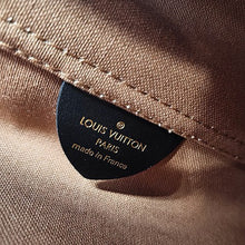 画像をギャラリービューアに読み込む, Louis Vuitton<br >アトランティスBB
