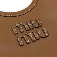 画像をギャラリービューアに読み込む, MIUMIU&lt;br &gt;アイビー レザー ハンドバッグ
