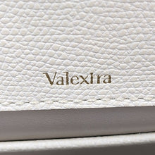 画像をギャラリービューアに読み込む, Valextra&lt;br &gt;ミニイジィデ
