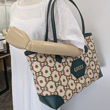 画像をギャラリービューアに読み込む, GUCCI&lt;br &gt;100周年記念モデル トートバッグ
