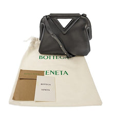 画像をギャラリービューアに読み込む, Bottega Veneta&lt;br &gt;トライアングル ポイント スモール ショルダーバッグ
